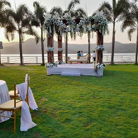 Aquarius Resort Gorhe Khurd Extérieur photo